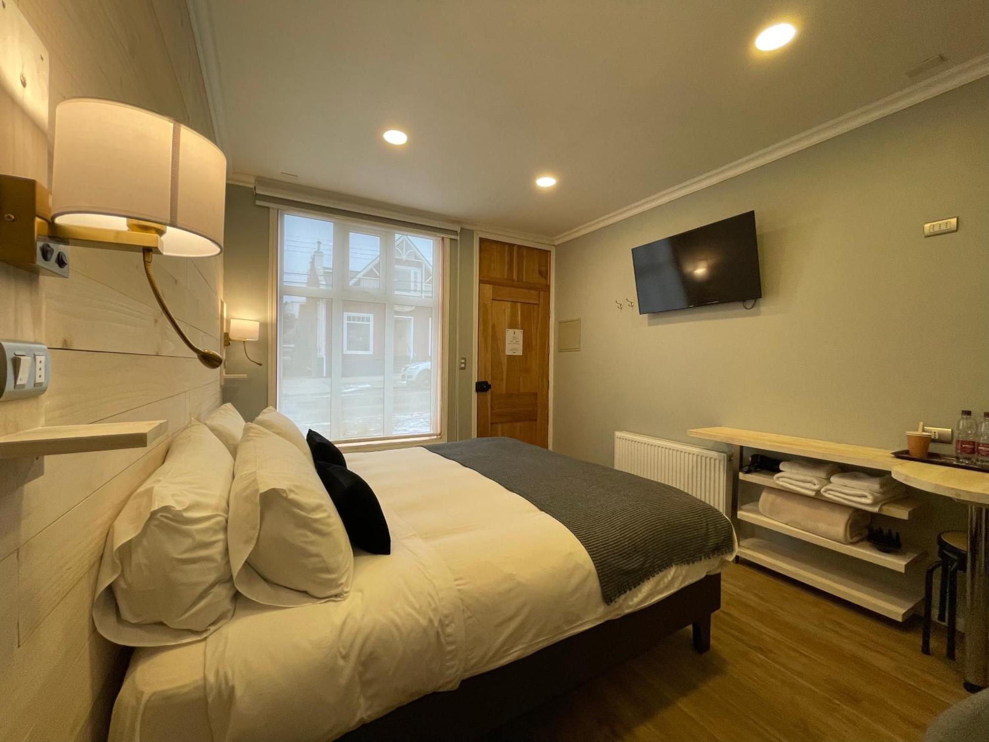 Hostal Boutique Puerta Roja Punta Arenas Extérieur photo