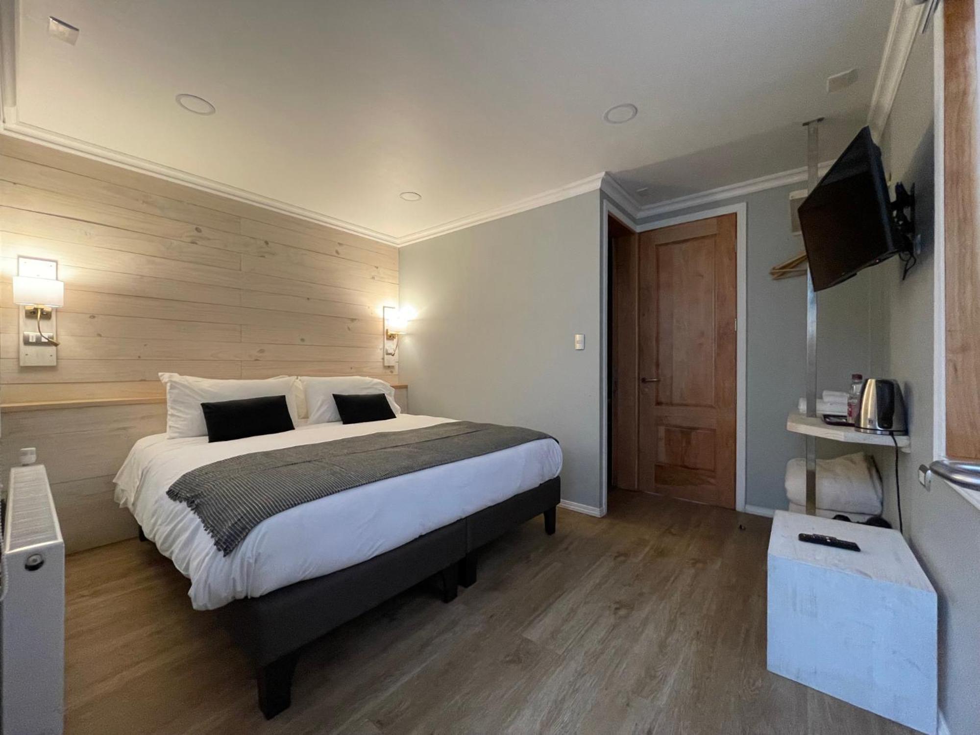 Hostal Boutique Puerta Roja Punta Arenas Extérieur photo