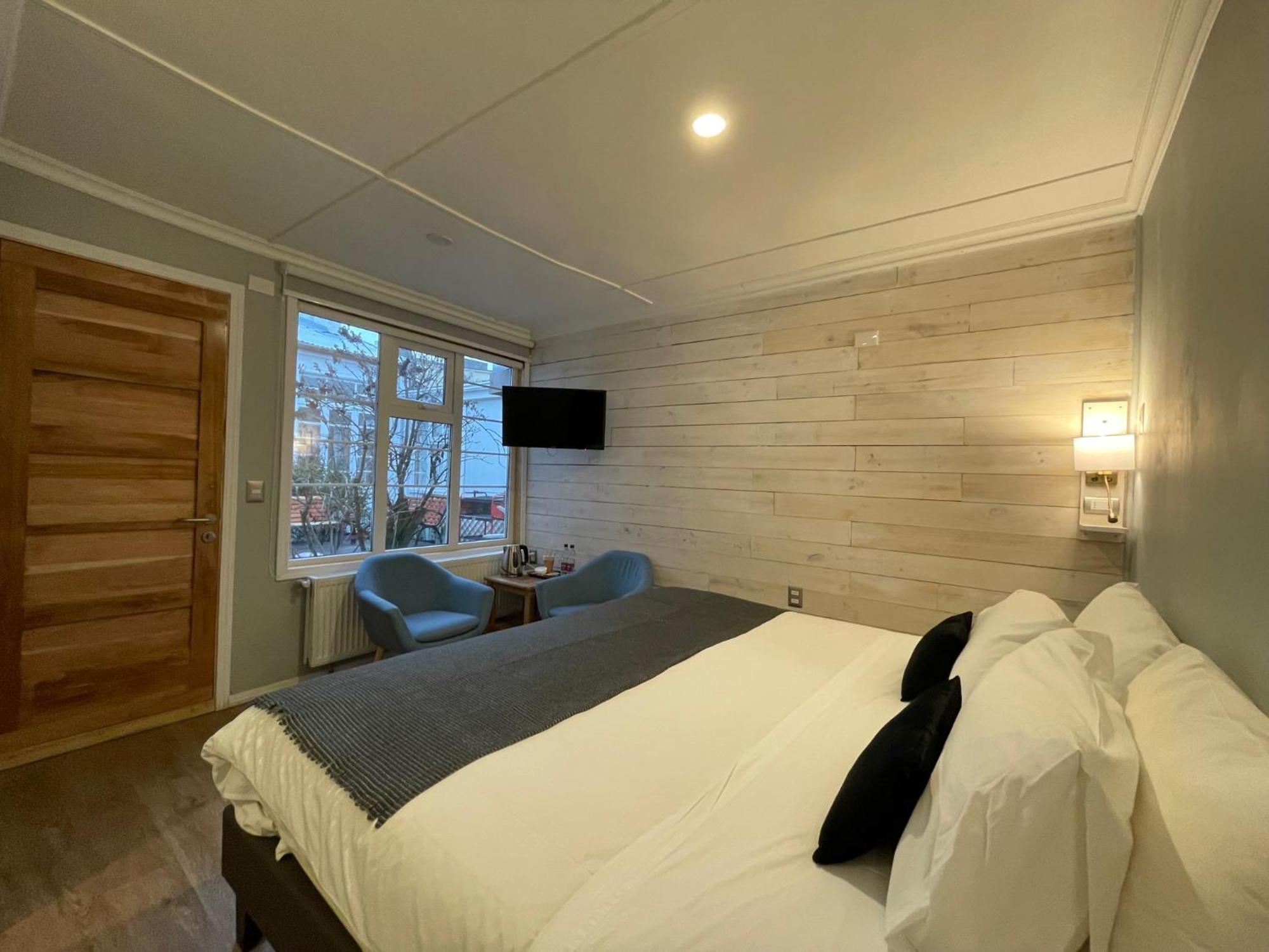 Hostal Boutique Puerta Roja Punta Arenas Extérieur photo